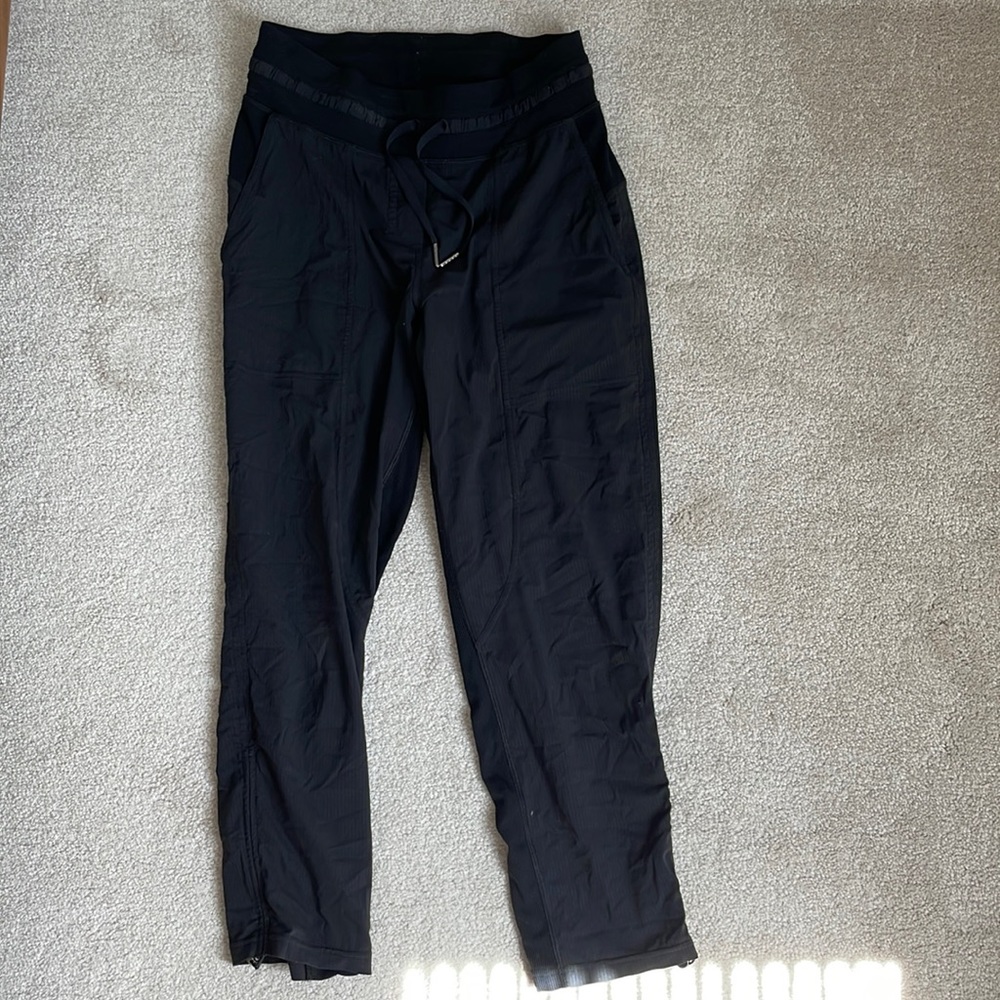 Lululemon dance to studio cropped pant